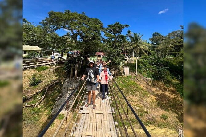 Private Tour to Chocolate Hills, Tarsiers, & River Lunch in Bohol - Authentic Experiences in a Busy Day