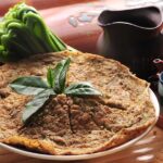 Private Tour to Maokon, Chih Nan Temple & Gondola Experience - Visiting Chih Nan Temple and Panoramic Views