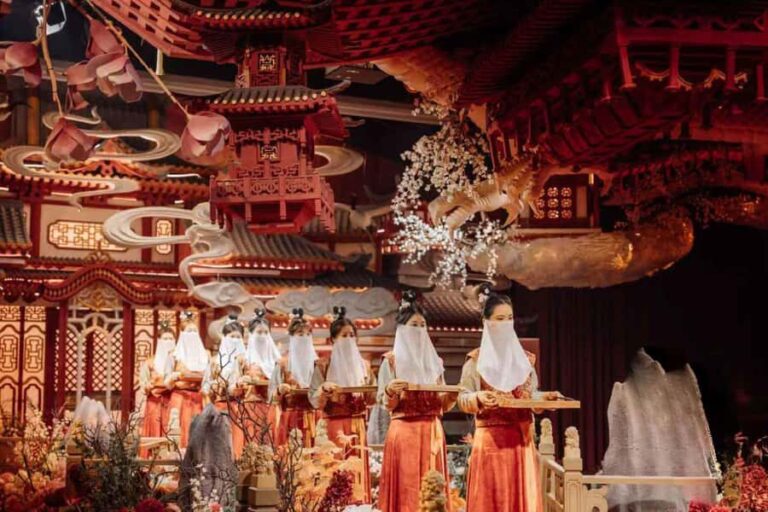 Qingdao: Guanfu Banquet - Who Will Love This Tour?