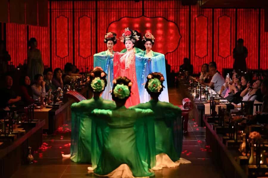 Qingdao: Immersive Palace Banquet with Show & Meal - The Sum Up: Who Is It Best For?