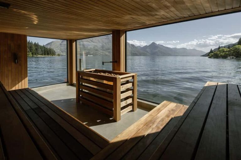Queenstown: Floating Sauna Experience on Lake Whakatipu - The Itinerary and How It Unfolds