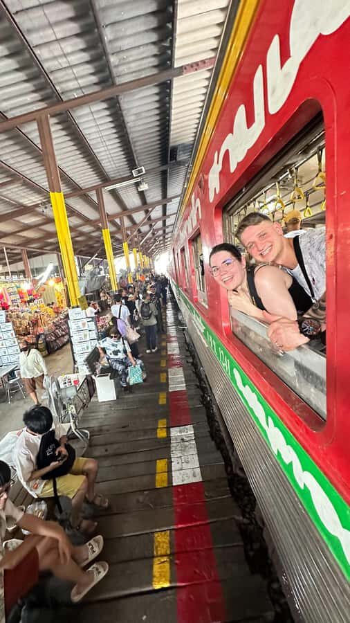 Railway to Waterway: Exploring Railway and Floating Market - Damnoen Saduak Floating Market: A Scenic Boat Ride