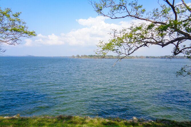 Ritigala, Kala Wewa and Namal Uyana from Sigiriya - Exploring Kala Wewa: An Engineering Marvel from the Past