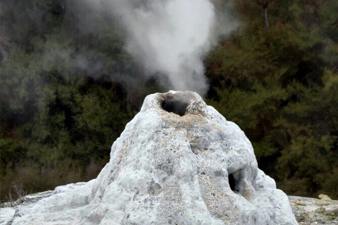 Rotorua Wai O Tapu and Secret Spot Hot Tubs - Detailed Breakdown of the Tour Itinerary