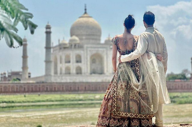 Same Day Agra Tour Taj Mahal and Agra Fort with Lunch - Practical Aspects: Transportation, Cost, and Guides