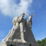 Sanya Shore Excursion: Sanya Luhuitou Park & Local Grocery Market visit - Practical Details: What to Expect