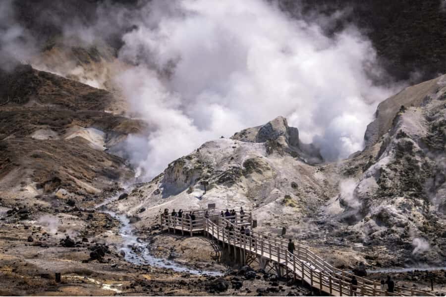 Sapporo: Lake Toya & Noboribetsu Small-Group Day Trip - What Makes This Tour Stand Out?