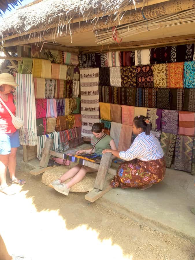 Sasak Village: Arts and Crafts Tour with Weaving and Pottery - A Deep Dive into the Experience: What to Expect