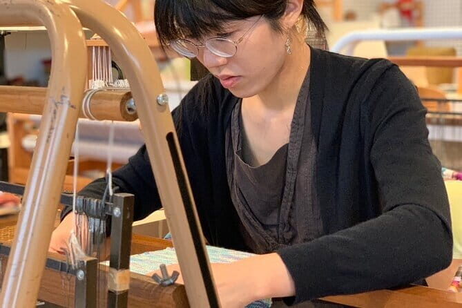 Scarf Weaving Mastery Experience in Bangkok - The Experience from a Reviewers Perspective