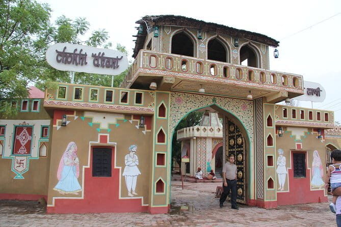 Self-Guided Visit to Chokhi Dhani With Dinner and Pick Up & Drop - Why This Tour Works for Travelers