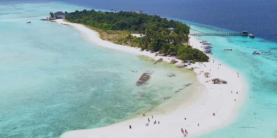 Semporna : Pandanan, Mataking & Pom Pom Island Hopping Tour