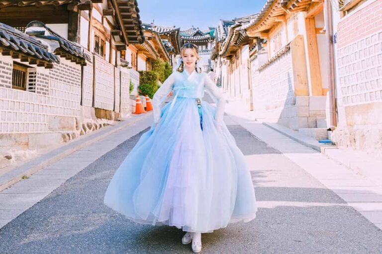 Seoul: Bukchon Hanbok Experience at Hanboknam - The Dress, the Photos, and the Cultural Flair