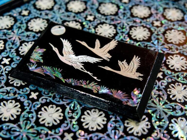 Seoul: Bukchon Najeonchilgi Mother-of-Pearl Handicraft Class - The Authenticity and Cultural Significance