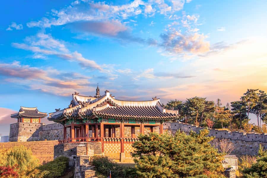 Seoul: Suwon Hwaseong Fortress, Starfield Library & Temple - The Itinerary: Well-Structured and Flexible