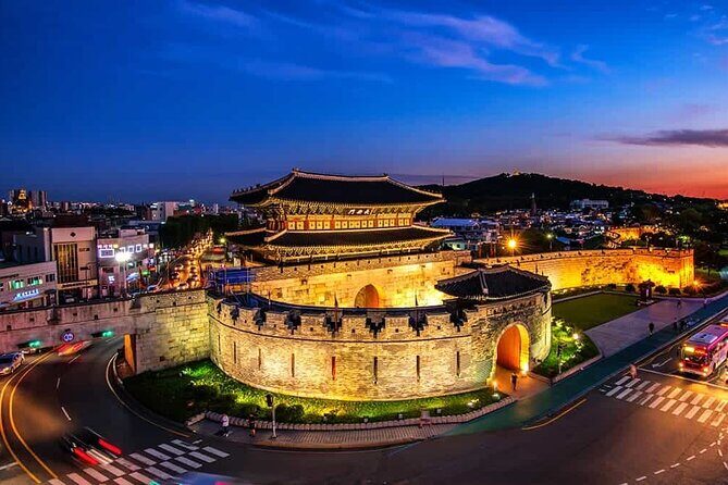 Seoul: Suwon Hwaseong & Waujeongsa & Starfield Heritage Tour - Transportation and Group Size