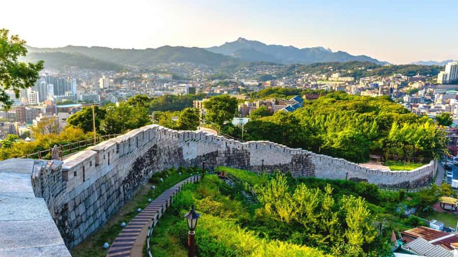 Seoul Tour: Tracing the World of K-POP Demon Hunters - Detailed Breakdown of the Itinerary