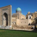 Shahi Zinda Complex Guided Tour with a Local Expert - What Makes the Architecture Stand Out?