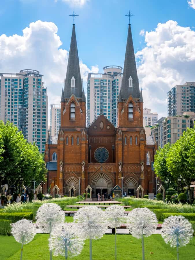 Shanghai: City Highlights Private Tour with Vegetarian Lunch - Transport, Timing, and Overall Value