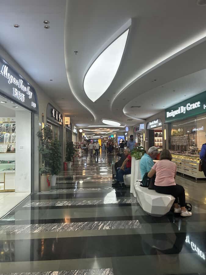 Shanghai: Fake Market, Bund, and Fabric Market Tour - Why This Tour Is a Great Choice