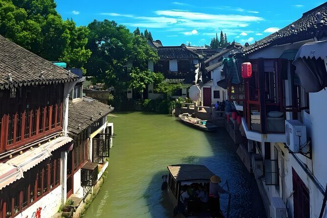 Shanghai Famous Route with Zhujiajiao Town & Suzhou River Cruise - Food and Local Flavors