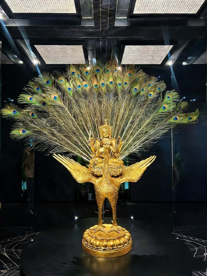 Shanghai Museum East Hall flexible private group lecture - Exploring the Itinerary in Detail