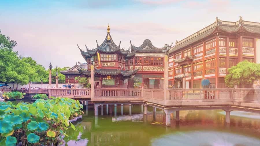 Shanghai: Vintage Treasure Hunt and Bargain Market Tour - Detailed Tour Breakdown