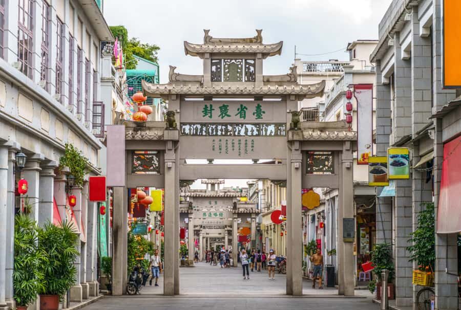 Shantou: Chaozhou Ancient City & Kaiyuan Temple Day Trip - Who Is This Tour Best For?