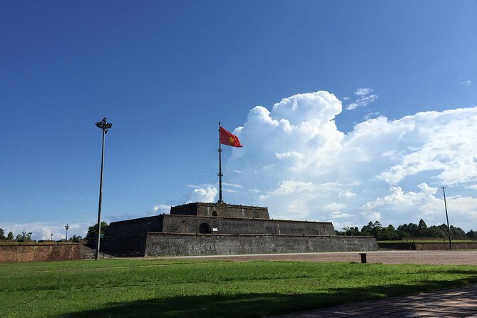 Shared Shuttle Bus between Hue and Hoi An City - Pickup Points and Schedule