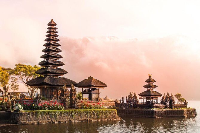 Shared Tour: Jatiluwih Rice Terraces - Ulun Danu Temple - Banyumala Waterfalls - The Thrill of Banyumala Waterfalls
