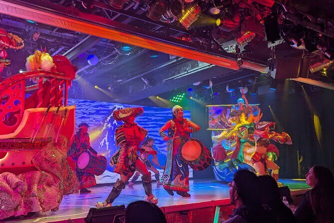 Shinjuku: Samurai Revue Show with 2 drinks & Dinner at Izakaya - The Drinks: A Fun, Social Element