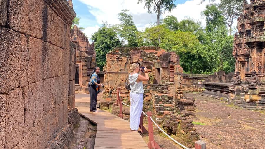 Siem Reap: Kampong Phluk Floating Village & Banteay Srei