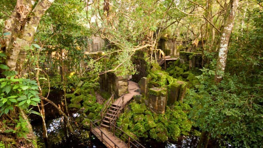 Siem Reap: Koh Ker and Beng Mealea Guided Day Trip - Beng Mealea: Cambodia’s Jungle-Overgrown Wonder
