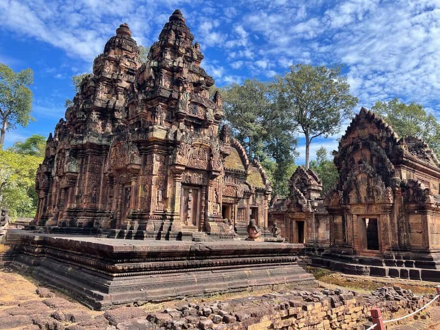 Siem Reap: Lady Temple, Preah Dak Village and Grand Tour - Exploring Pre Rup and Neak Pean