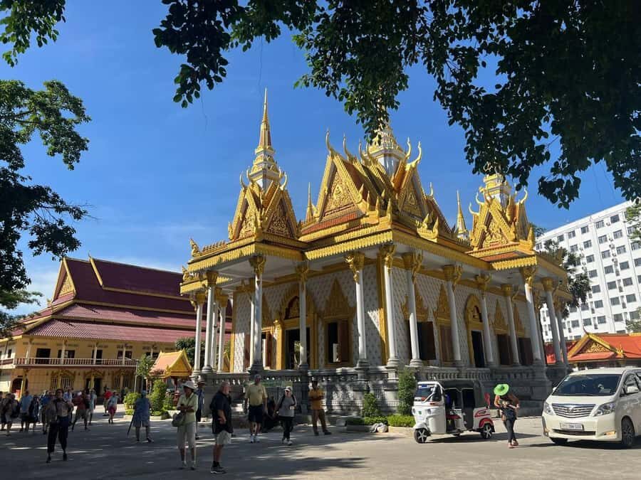 Sihanoukville: Wat Krom, Beach BBQ & Drinks Tour - What To Expect: Practical Tips for a Smooth Day