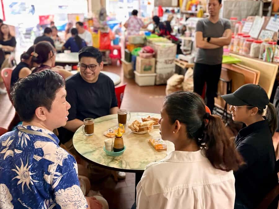 Singapore's Secret Eats: A Hidden Food Tour - Practical Aspects & Value