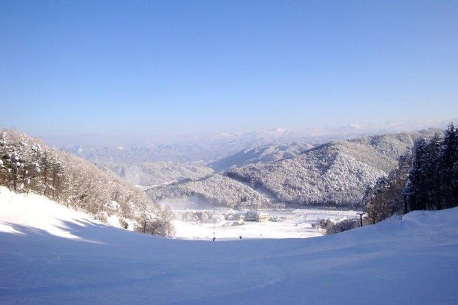 Snow Activities in Takayama Skiing / Snow bording / SnowShoeing / etc... - What to Expect During the Day
