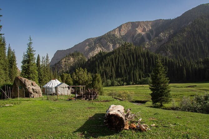 Song Kol Horse Trek Adventure - What Makes This Tour Special?