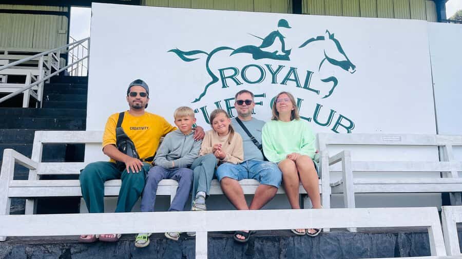 Sri Lanka: 10-Day Luxury private Tour with hotels - Transportation & Group Size