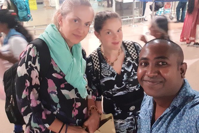 Sri Lanka Airport (BIA) to Weligama / Midigama Pickup And Drop|Private Transfer - Overview: What to Expect from the Service