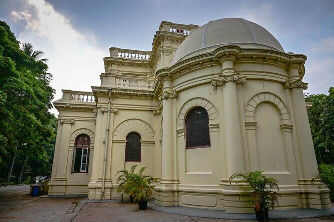 St Marks Church + Cubbon Park + Vidhana Soudha + Museum = Bangalore Royal Walk - Practical Details: What You Need to Know