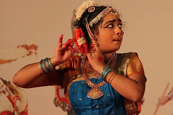 Straight from the Fire - Dinner and Dance Show with private transfers - Why Choose This Tour?