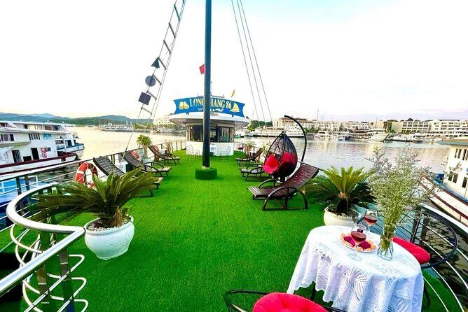 Sunlight Cruise 1 Day Trip: Lunch, Entrance Fees, Cave and Island - Visiting the Iconic Sung Sot Cave