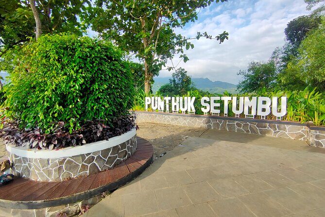 Sunrise at Punthuk Setumbu, Borobudur and Prambanan Temples - Why This Tour Offers Value