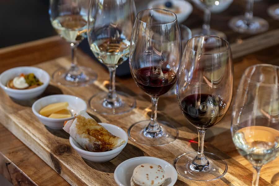Swan Valley: Mandoon Estate Cellar Door Wine & Canape Flight - Exploring Mandoon Estate: What to Expect