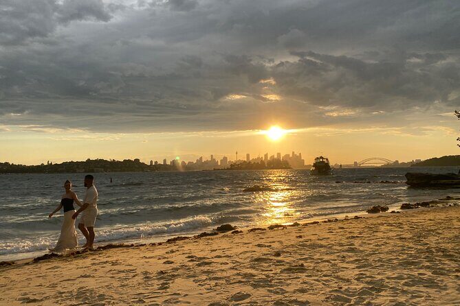 Sydney: Golden Hour City Escape with Sunset, Picnic and Photos - Who Should Consider This Tour?