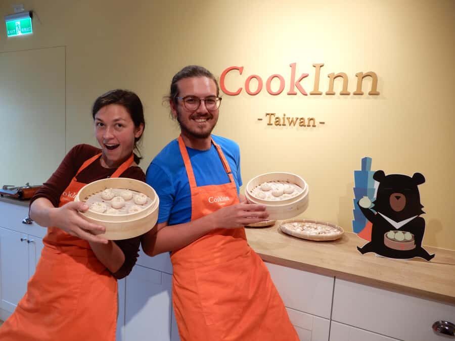 Taipei: Dumplings (XiaoLongBao) & Beef Noodles Cooking Class - What You Can Expect from the Class