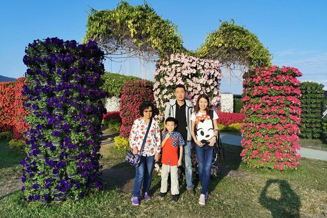 Taipei to Taichung Zhongshe Flower Market and Rainbow Village Day Trip - Stop 2: Rainbow Village in Taichung