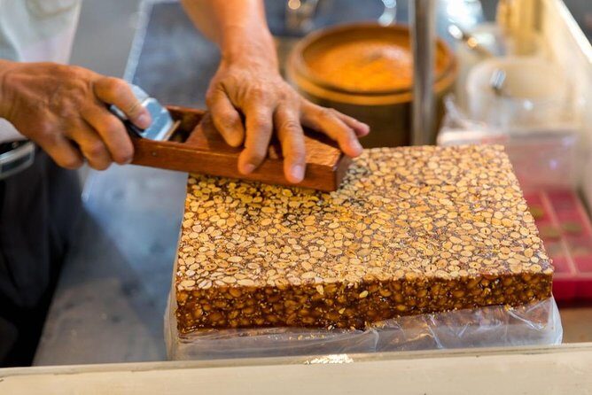 Taipei Twilight Tales: Ximending to Huaxi Night Market Private 6H - The Real Experience: Authentic Insights from Reviews