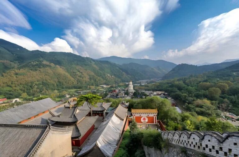 Taiyuan: Mount Wutai 1 Day Trip with Transfers and Guide - The Value of Guided Visits and Hassle-Free Planning