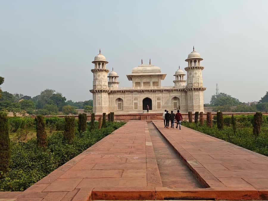 Taj Mahal/Agra Day Tour from Delhi by Car - TOP SELLING TOUR - The Experience: A Deep Dive into the Tour Itinerary